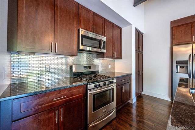 922 N Main Street 212, Royal Oak, MI 48067