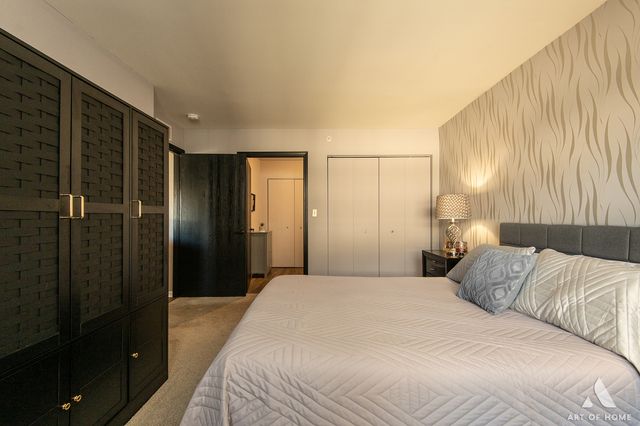 801 N McLean Boulevard 324, Elgin, IL 60123