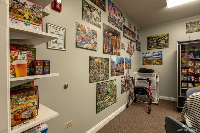 801 N McLean Boulevard 324, Elgin, IL 60123