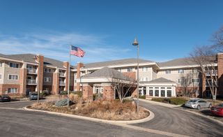 801 N McLean Boulevard 324, Elgin, IL 60123