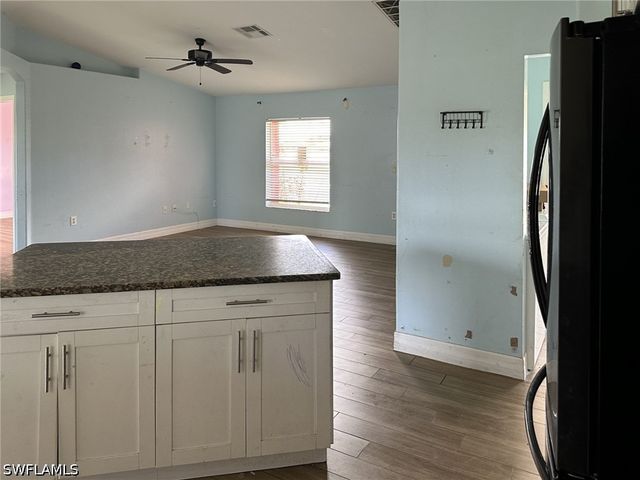 2123 NE 16th TER, Cape Coral, FL 33909