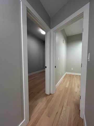 35 Delle Ave 3, Boston, MA 02120