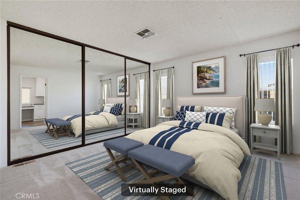 Image 20 of property listing at 115 Poinsettia Gardens Drive 115, Ventura, CA 93004