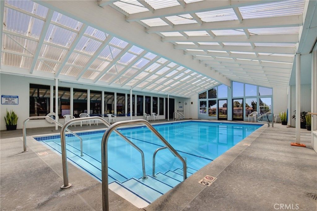 Image 38 of property listing at 115 Poinsettia Gardens Drive 115, Ventura, CA 93004