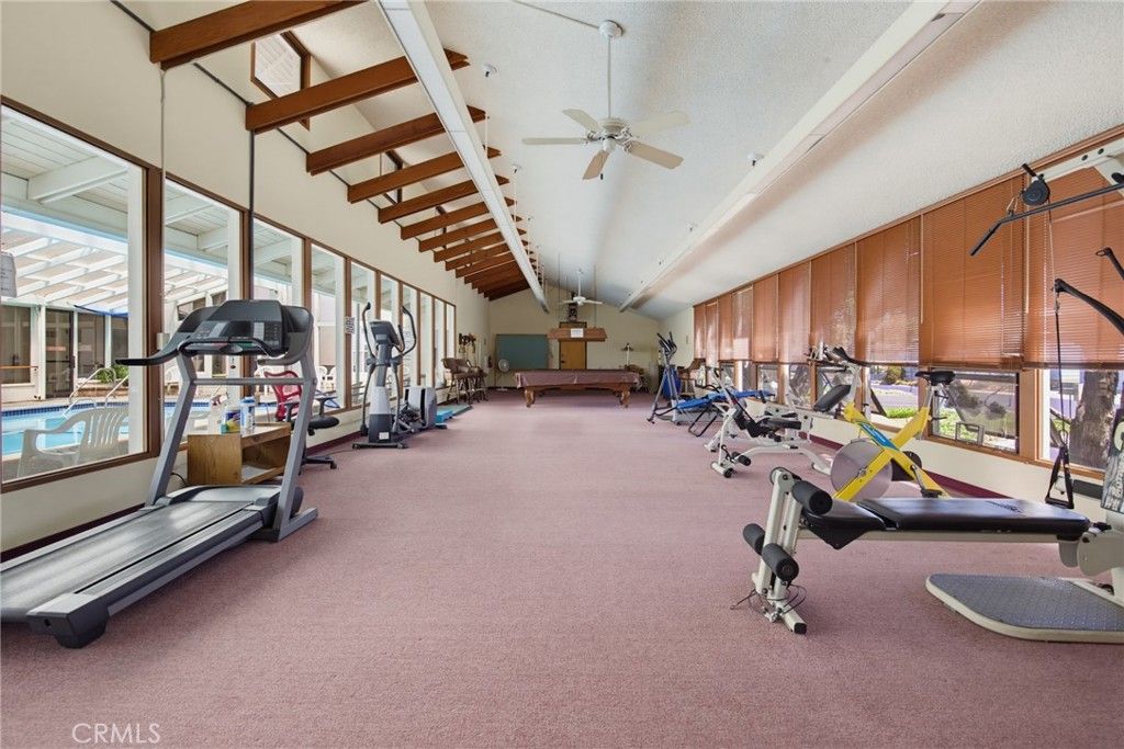 Image 39 of property listing at 115 Poinsettia Gardens Drive 115, Ventura, CA 93004