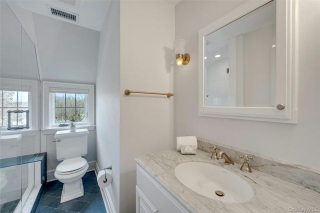 15 Carstensen Road, Scarsdale, NY 10583