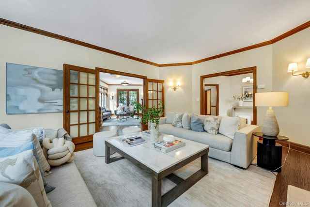 15 Carstensen Road, Scarsdale, NY 10583