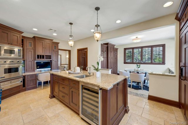 15 Carstensen Road, Scarsdale, NY 10583