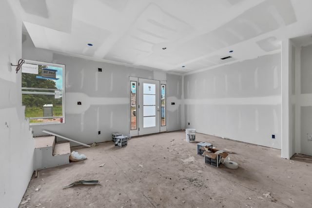 236 Switchgrass Dr, Clarksville, TN 37042