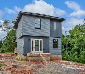 236 Switchgrass Dr, Clarksville, TN 37042