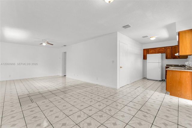 5742 Garfield St 2, Hollywood, FL 33021