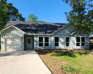 336 Autumn Lane, Livingston, TX 77351