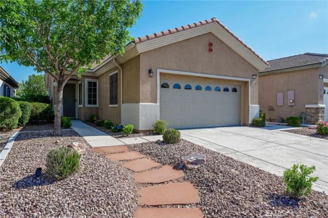 19466 Crystal Springs, Apple Valley, CA 92308