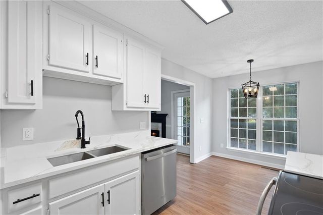 304 Windy Trace, Canton, GA 30114