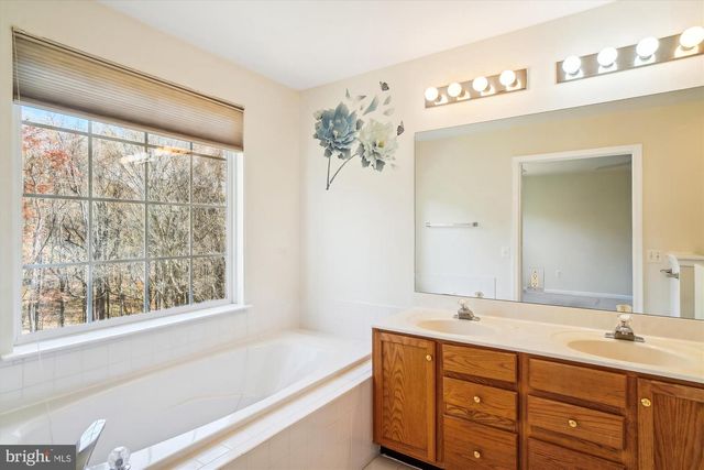 13243 AUTUMN MIST CIR, Germantown, MD 20874