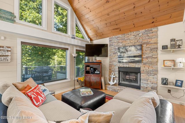 80 Meadowview Ln, Hardinsburg, KY 40143