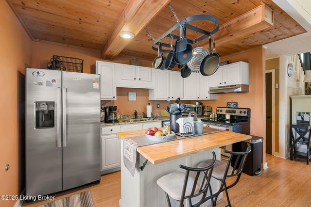 80 Meadowview Ln, Hardinsburg, KY 40143