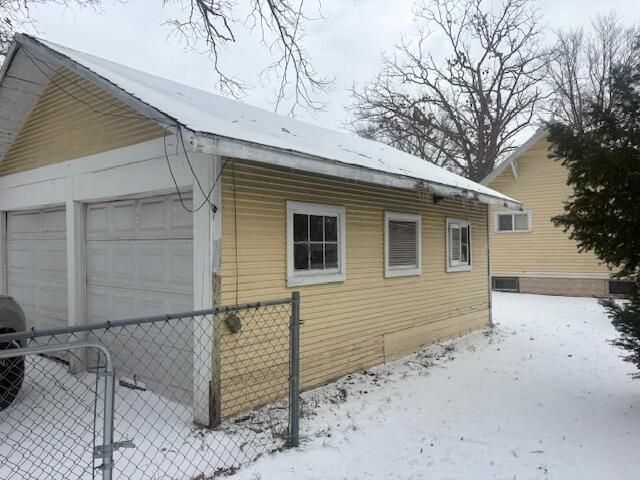 1735 Superior Street, Muskegon, MI 49442