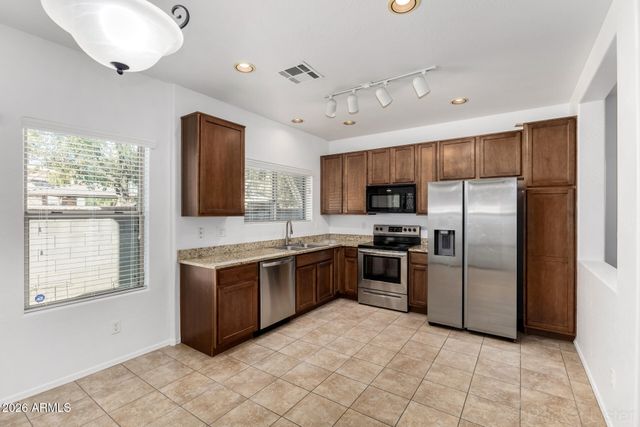 1180 E BUFFALO Street, Gilbert, AZ 85295