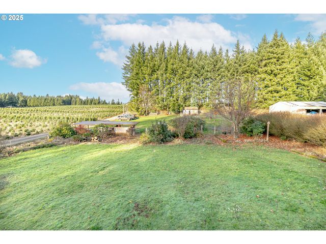 25391 S HOLMAN Rd, Estacada, OR 97023
