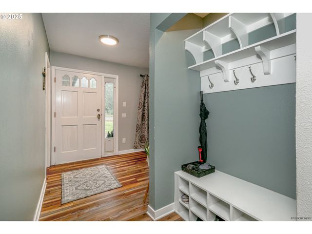 25391 S HOLMAN Rd, Estacada, OR 97023