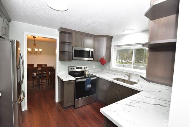 2319 32nd Street, Anacortes, WA 98221