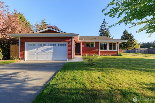 2319 32nd Street, Anacortes, WA 98221