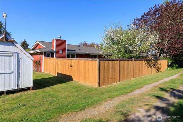 2319 32nd Street, Anacortes, WA 98221