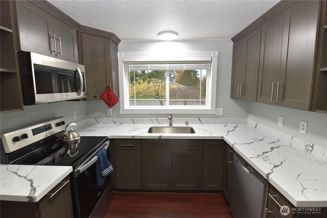 2319 32nd Street, Anacortes, WA 98221