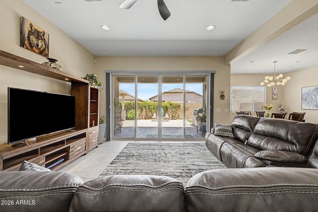 10924 W WOOD Street, Tolleson, AZ 85353