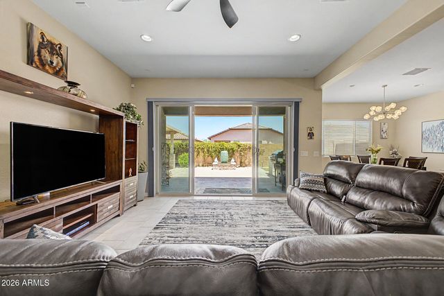 10924 W WOOD Street, Tolleson, AZ 85353