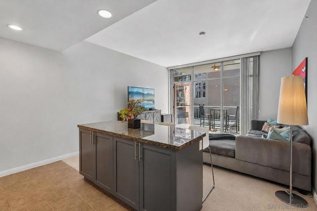 206 Park Blvd 313, San Diego, CA 92101