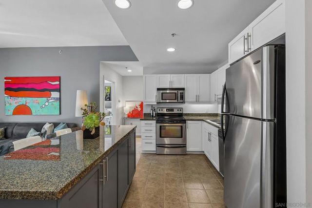 206 Park Blvd 313, San Diego, CA 92101