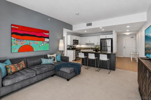 206 Park Blvd 313, San Diego, CA 92101