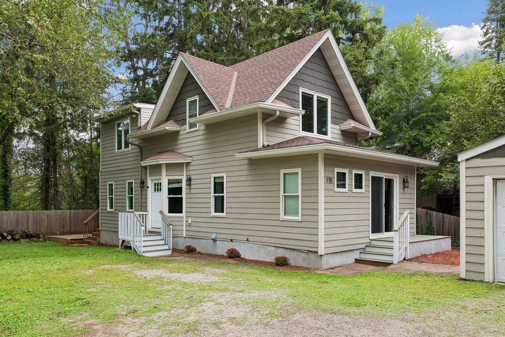 115 Spruce Street, Mahtomedi, MN 55115 — photo 3