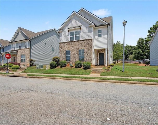 1609 Meadow Crossing, East Point, GA 30344