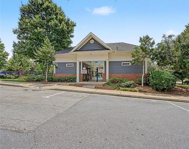 1609 Meadow Crossing, East Point, GA 30344