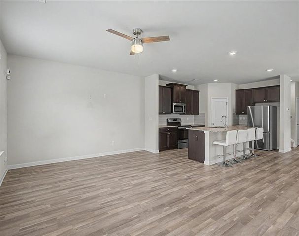1609 Meadow Crossing, East Point, GA 30344