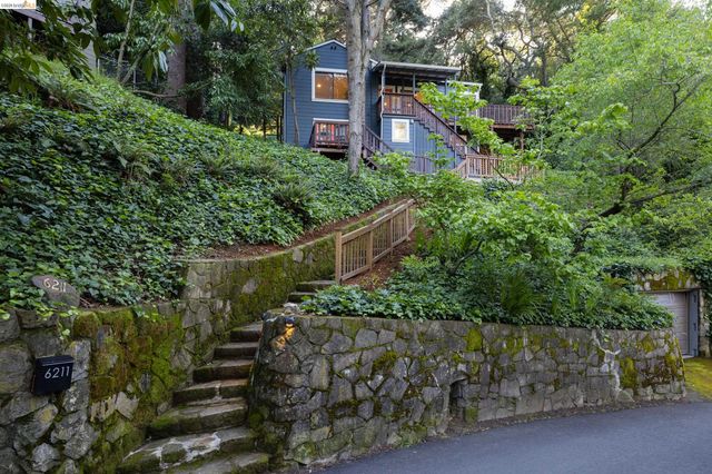 6211 Valley View Rd, Oakland, CA 94611