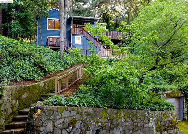 6211 Valley View Rd, Oakland, CA 94611