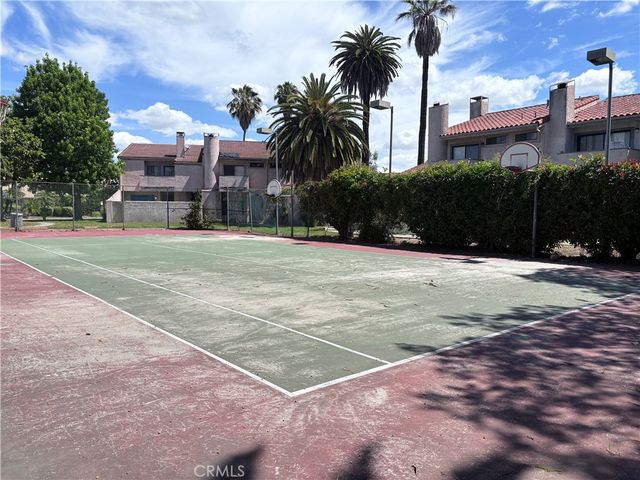 134 Racquet Club, Compton, CA 90220