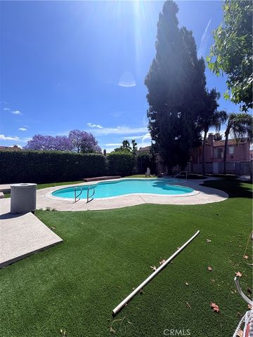 134 Racquet Club, Compton, CA 90220