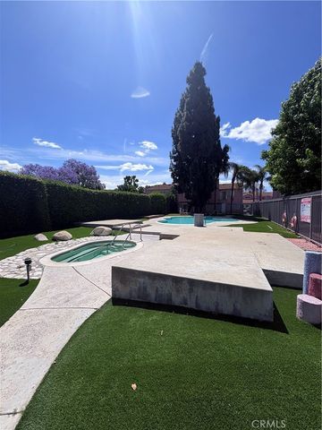 134 Racquet Club, Compton, CA 90220