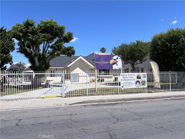 134 Racquet Club, Compton, CA 90220