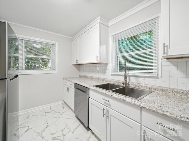 116 Honeywood Avenue, Charlotte, NC 28216