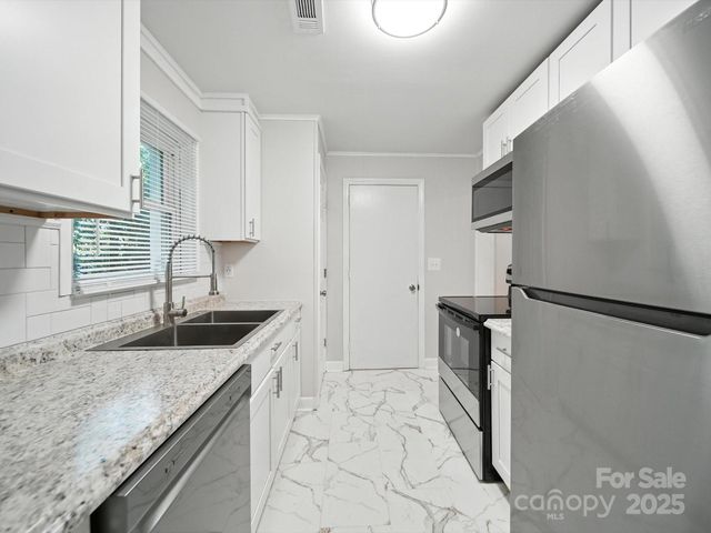 116 Honeywood Avenue, Charlotte, NC 28216