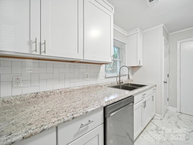 116 Honeywood Avenue, Charlotte, NC 28216