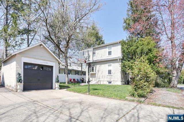 535 Cleveland Avenue, River Vale, NJ 07675