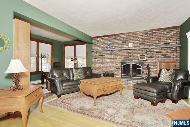 535 Cleveland Avenue, River Vale, NJ 07675
