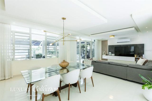 F-2 LAS PALOMAS ST, San Juan, PR 00926